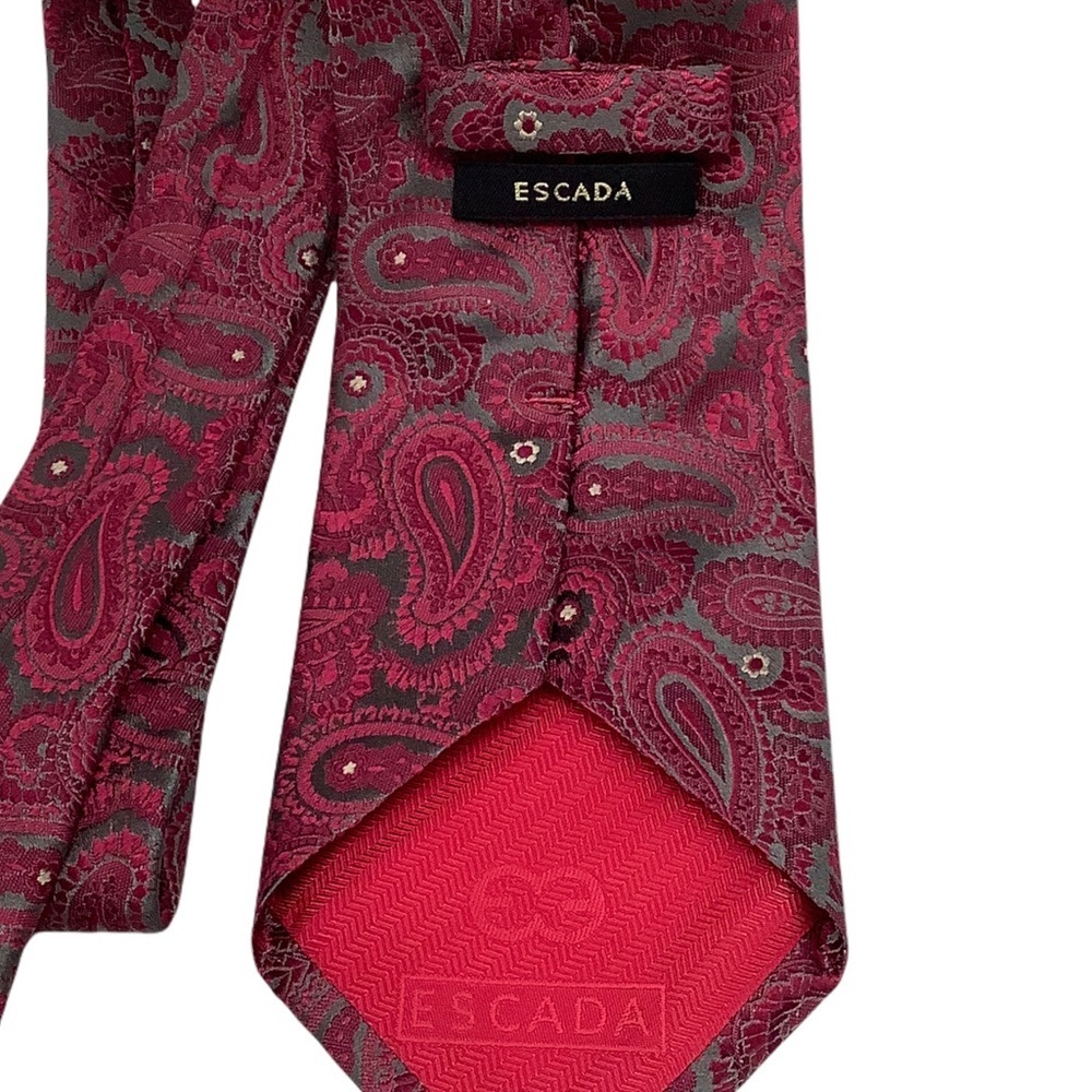 Men’s Escada Burgundy Red Paisley Print‎ 100% Silk Tie Made in Italy